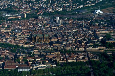 Metz from sky_4636921854_l.jpg